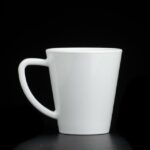 Taza cónica blanca caja x 12 unidades (no incluye cuchara)